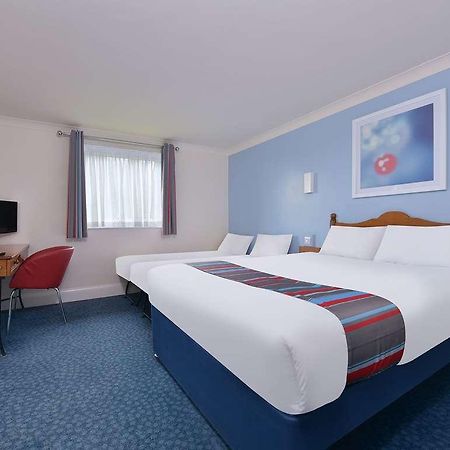 Travelodge Bedford Goldington Road 部屋 写真