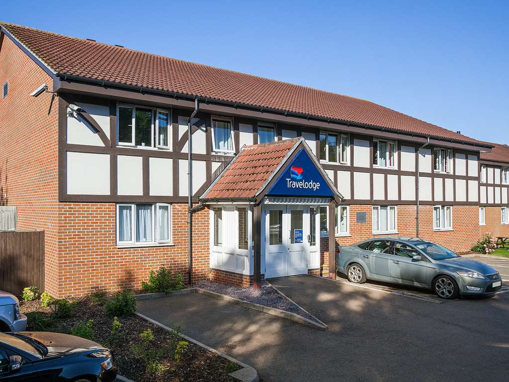 Travelodge Bedford Goldington Road エクステリア 写真