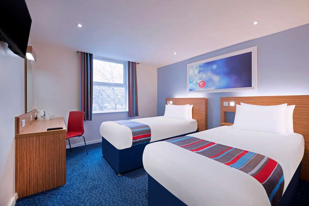 Travelodge Bedford Goldington Road 部屋 写真